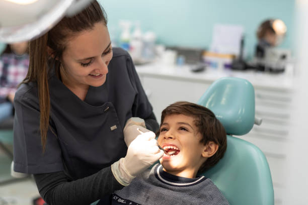 Best Weekend Emergency Dental Services in Nevada, MO